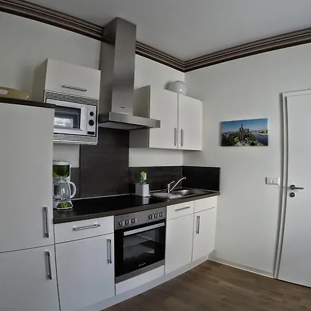 Haus Am Würzlaysteig Apartment Lehmen