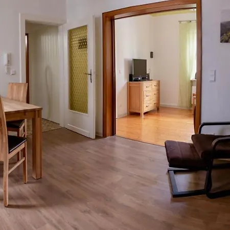 Haus Am Würzlaysteig * Lehmen