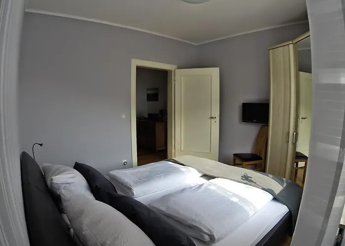 아파트 Haus Am Wuerzlaysteig *