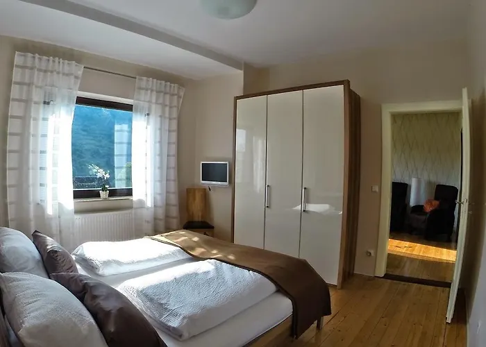 Haus Am Wuerzlaysteig 아파트 *