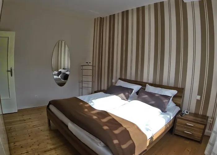 Haus Am Wuerzlaysteig * Lehmen