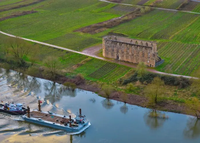 Haus Am Wuerzlaysteig 아파트 Lehmen